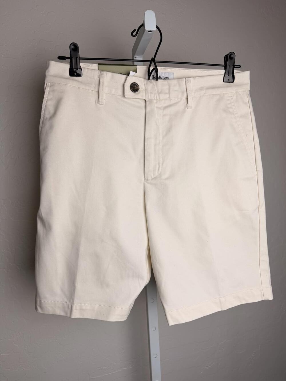Goodfellow & Co Men’s Dress Shorts 28 Cream Stretch 9” Inseam NWT